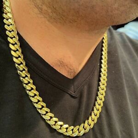 Gold Cuban Link Chain Necklace - Picture 6 of 13